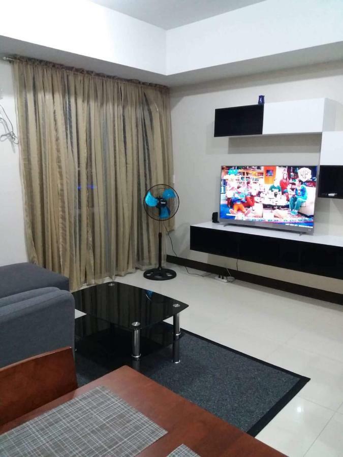 Cubao Manhattanheights Unit 23D Tower C, 1 Br Quezon City Exterior photo